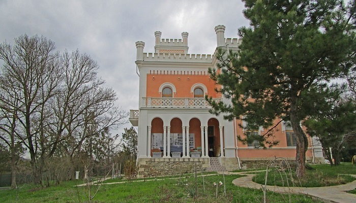 Замок Кесслера близ реки Салгир